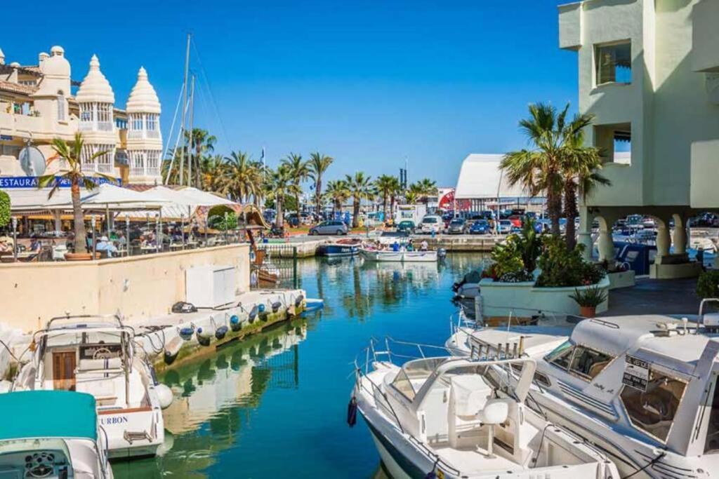 Stylish Seaside 3 Bed Apartment With Terrace + Sea View Benalmadena Exterior photo