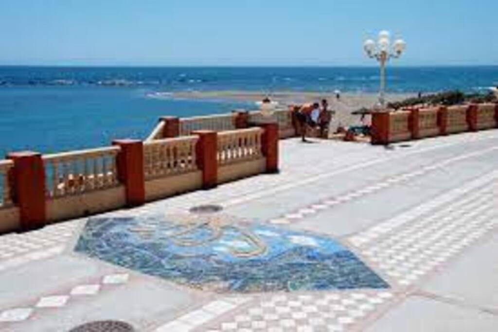 Stylish Seaside 3 Bed Apartment With Terrace + Sea View Benalmadena Exterior photo
