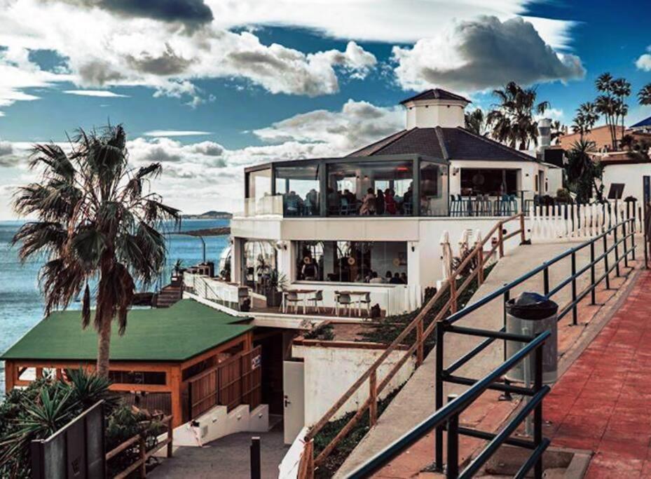 Stylish Seaside 3 Bed Apartment With Terrace + Sea View Benalmadena Exterior photo