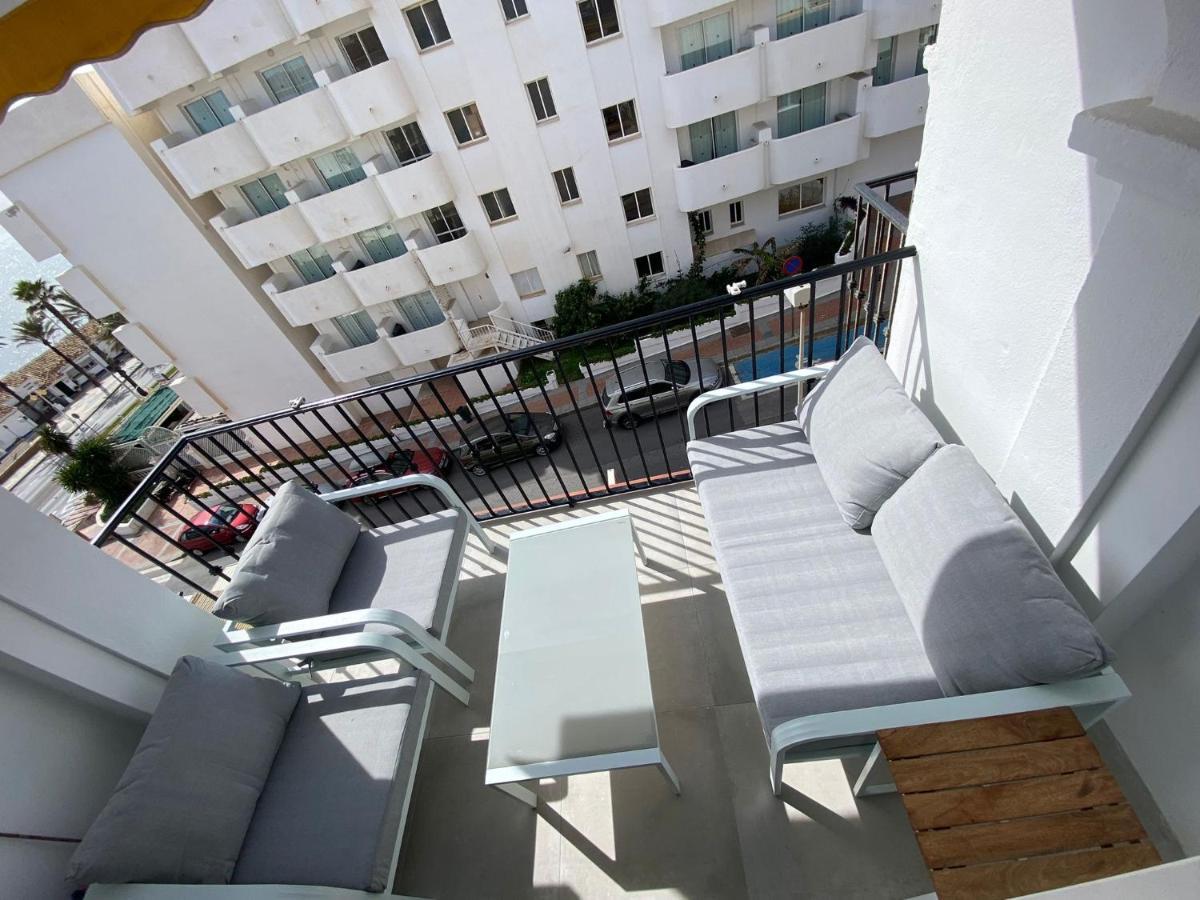 Stylish Seaside 3 Bed Apartment With Terrace + Sea View Benalmadena Exterior photo